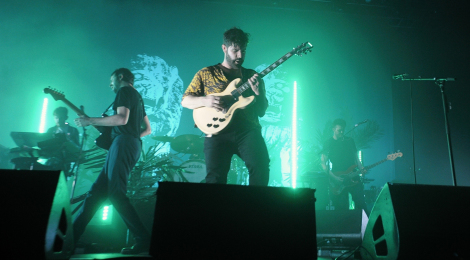 Live Review: Foals w/ Bear Hands @ Shrine Expo Hall, March 24, 2019